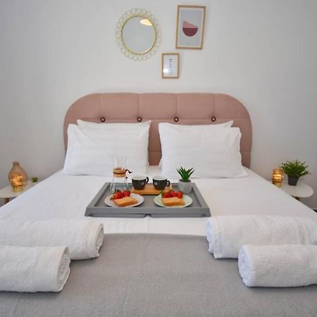 Potamos Deluxe White Apartment Екстер'єр фото